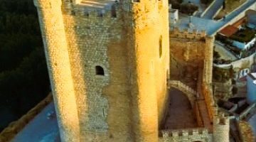 castillo-de-alcala-del jucar desde drone