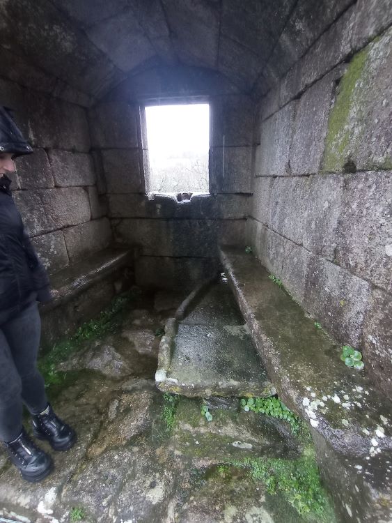 Vierte aguas en una de las torres de Pambre